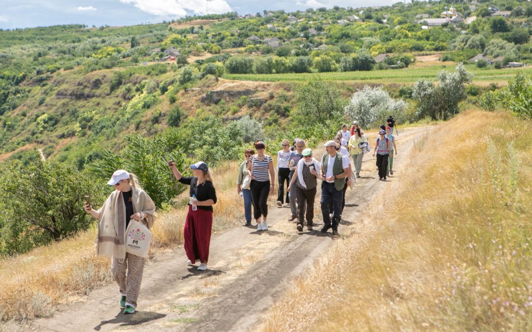 Tourism That Keeps Income in Local Communities